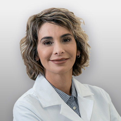 Cynthia Campos Headshot
